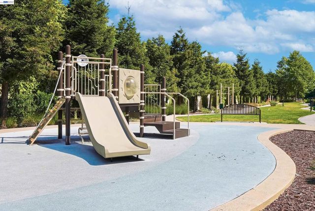 5569 Azalea Way, Newark, CA 94560