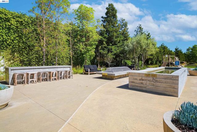 5569 Azalea Way, Newark, CA 94560