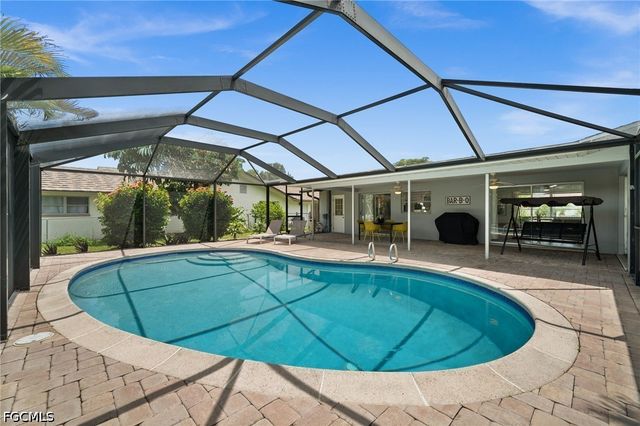 5122 SW 3rd AVE, Cape Coral, FL 33914