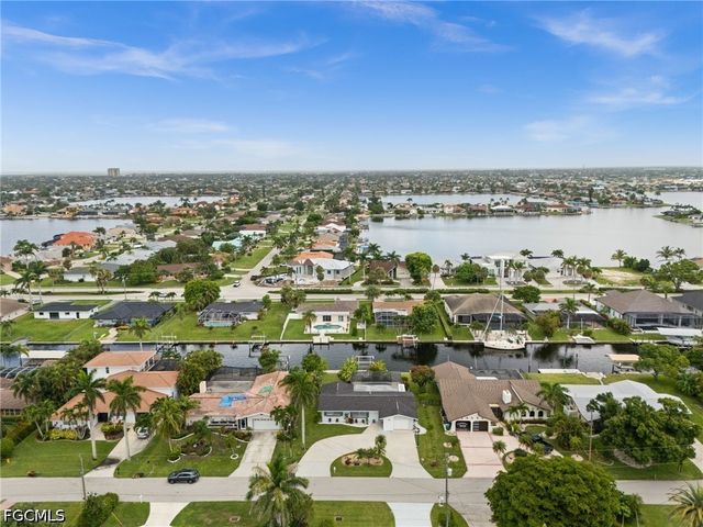 5122 SW 3rd AVE, Cape Coral, FL 33914