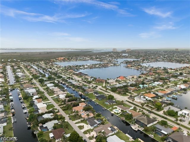 5122 SW 3rd AVE, Cape Coral, FL 33914