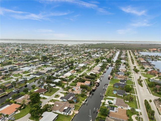 5122 SW 3rd AVE, Cape Coral, FL 33914