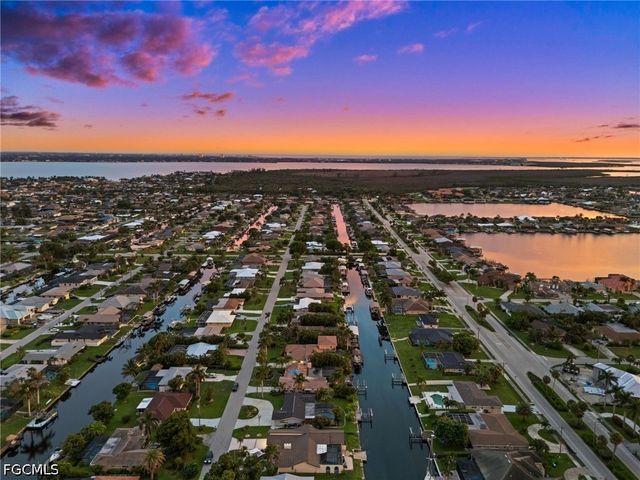 5122 SW 3rd AVE, Cape Coral, FL 33914