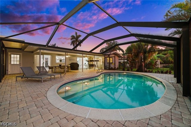 5122 SW 3rd AVE, Cape Coral, FL 33914