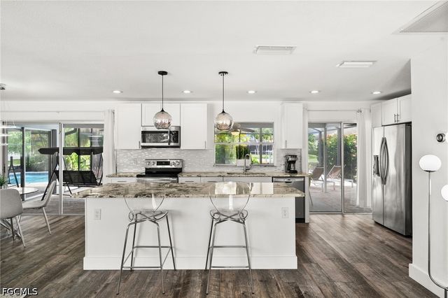 5122 SW 3rd AVE, Cape Coral, FL 33914