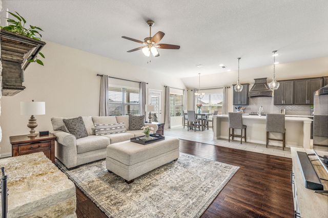 1057 Oak Knoll Drive, Burleson, TX 76028