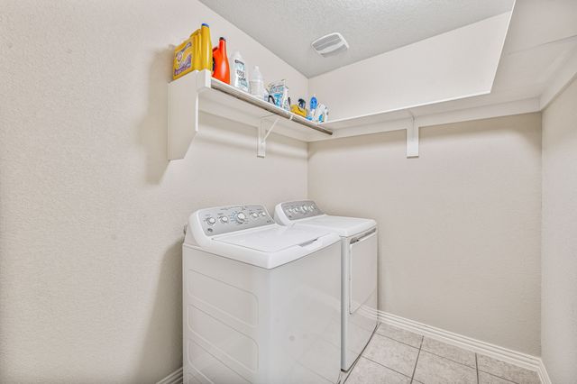 1057 Oak Knoll Drive, Burleson, TX 76028