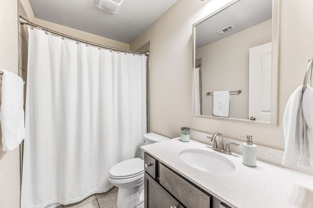1057 Oak Knoll Drive, Burleson, TX 76028