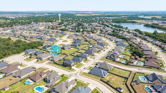 1057 Oak Knoll Drive, Burleson, TX 76028
