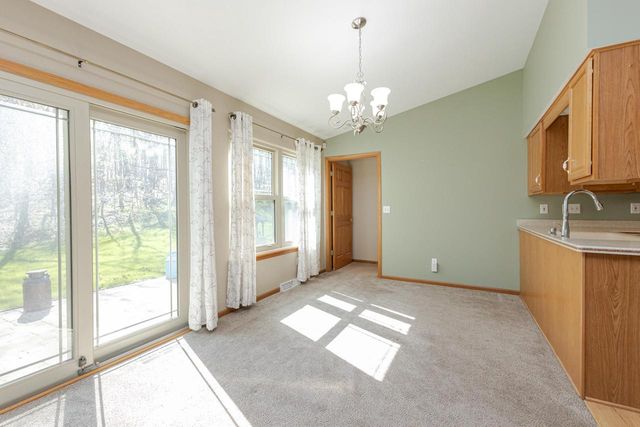 20805 Windsor DRIVE, New Berlin, WI 53146