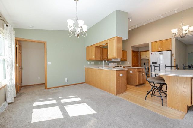 20805 Windsor DRIVE, New Berlin, WI 53146