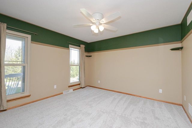 20805 Windsor DRIVE, New Berlin, WI 53146