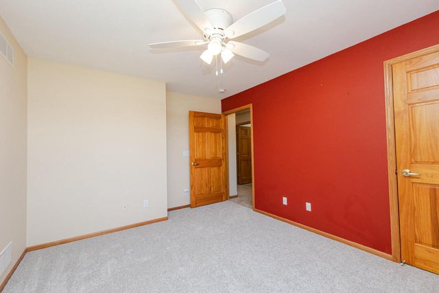 20805 Windsor DRIVE, New Berlin, WI 53146