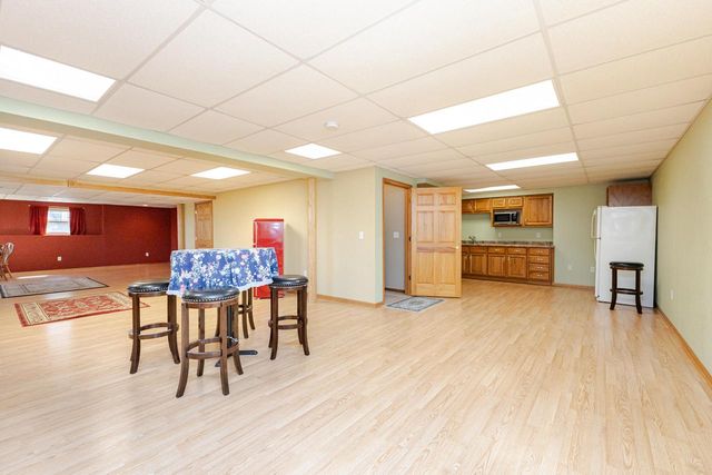 20805 Windsor DRIVE, New Berlin, WI 53146