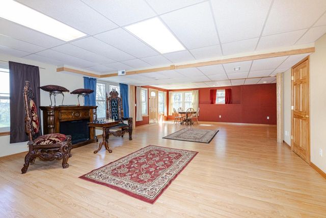 20805 Windsor DRIVE, New Berlin, WI 53146