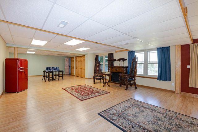 20805 Windsor DRIVE, New Berlin, WI 53146