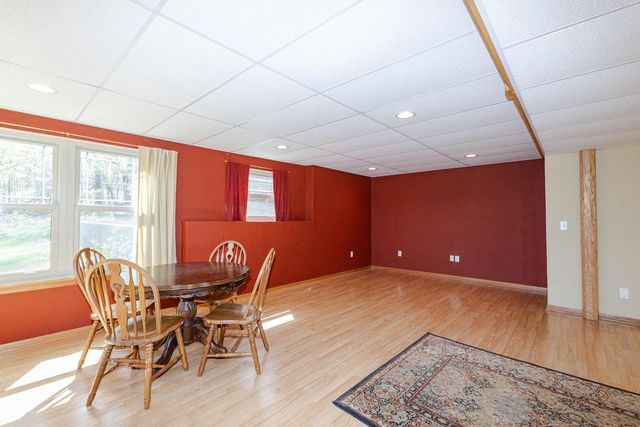 20805 Windsor DRIVE, New Berlin, WI 53146