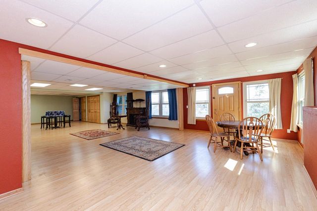 20805 Windsor DRIVE, New Berlin, WI 53146