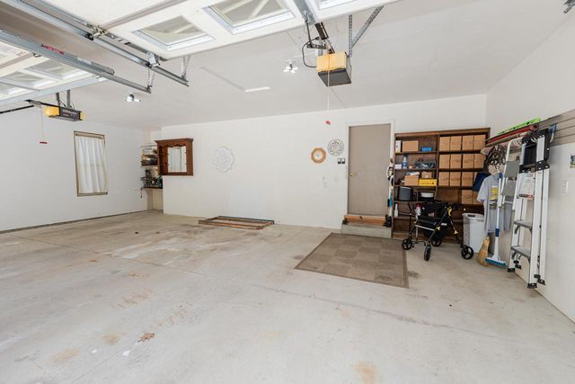 20805 Windsor DRIVE, New Berlin, WI 53146
