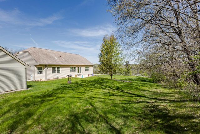 20805 Windsor DRIVE, New Berlin, WI 53146