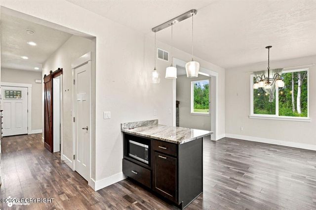 2017 E Ridgeview Drive, Wasilla, AK 99654