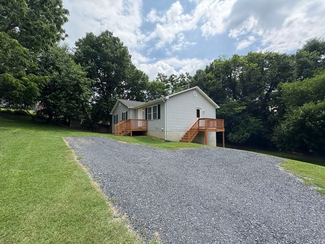 296 BRYCE BLVD, Mt Jackson, VA 22842