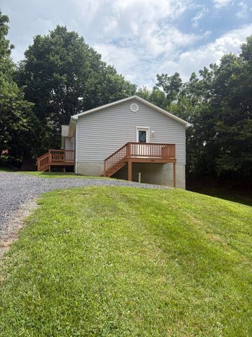 296 BRYCE BLVD, Mt Jackson, VA 22842