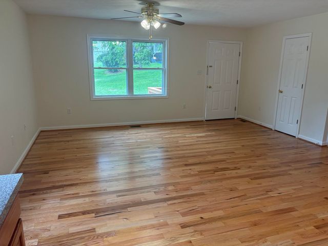 296 BRYCE BLVD, Mt Jackson, VA 22842