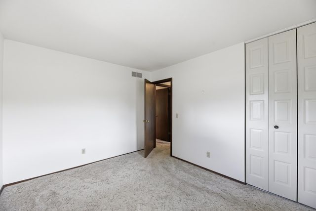 6266 N 900 E, New Carlisle, IN 46552