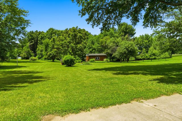6266 N 900 E, New Carlisle, IN 46552