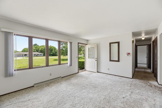 6266 N 900 E, New Carlisle, IN 46552