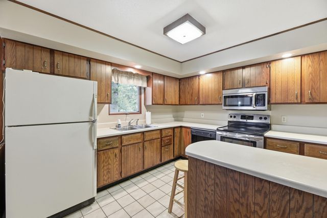 6266 N 900 E, New Carlisle, IN 46552