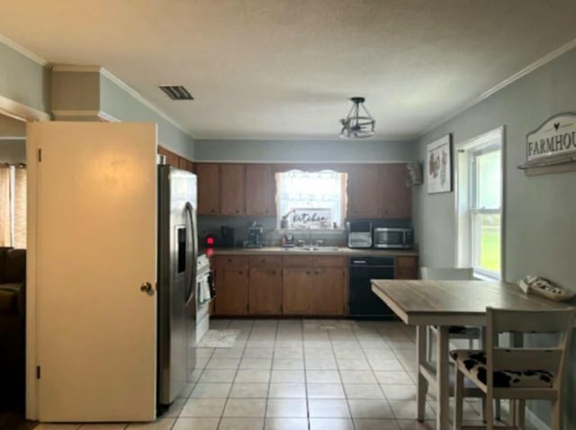 204 Pawnee Circle, Saraland, AL 36571