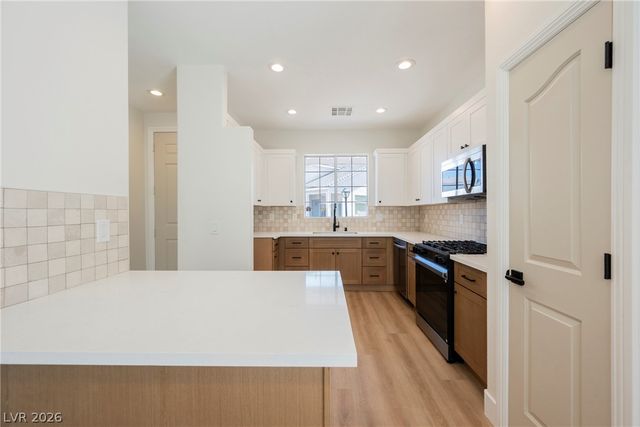 10361 Adams Chase Street, Las Vegas, NV 89183