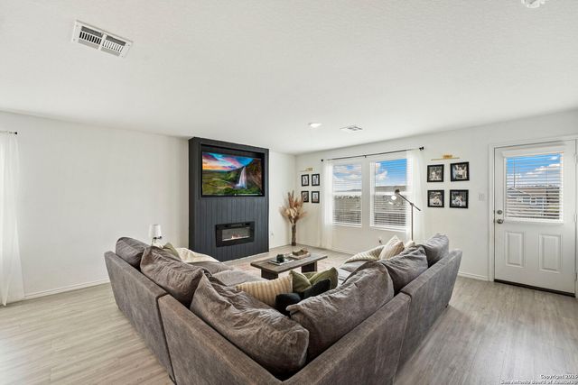 5919 Sunset Song, Bulverde, TX 78163