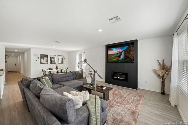 5919 Sunset Song, Bulverde, TX 78163