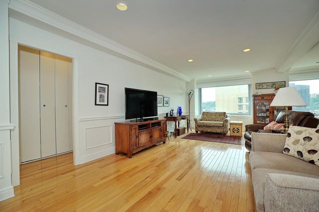 320 Fort Duquesne BOULEVARD 22A, Downtown Pgh, PA 15222
