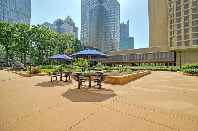 320 Fort Duquesne BOULEVARD 22A, Downtown Pgh, PA 15222