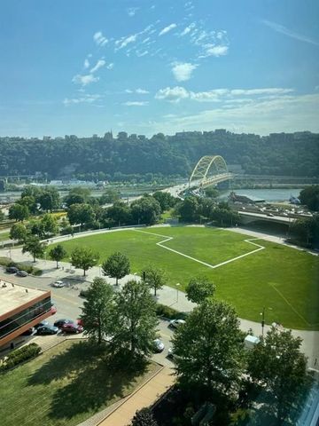 320 Fort Duquesne BOULEVARD 22A, Downtown Pgh, PA 15222