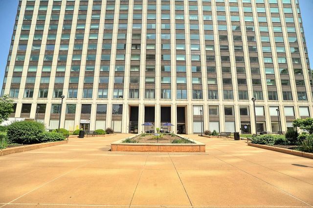 320 Fort Duquesne BOULEVARD 22A, Downtown Pgh, PA 15222