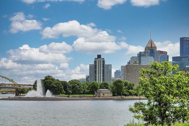 320 Fort Duquesne BOULEVARD 22A, Downtown Pgh, PA 15222