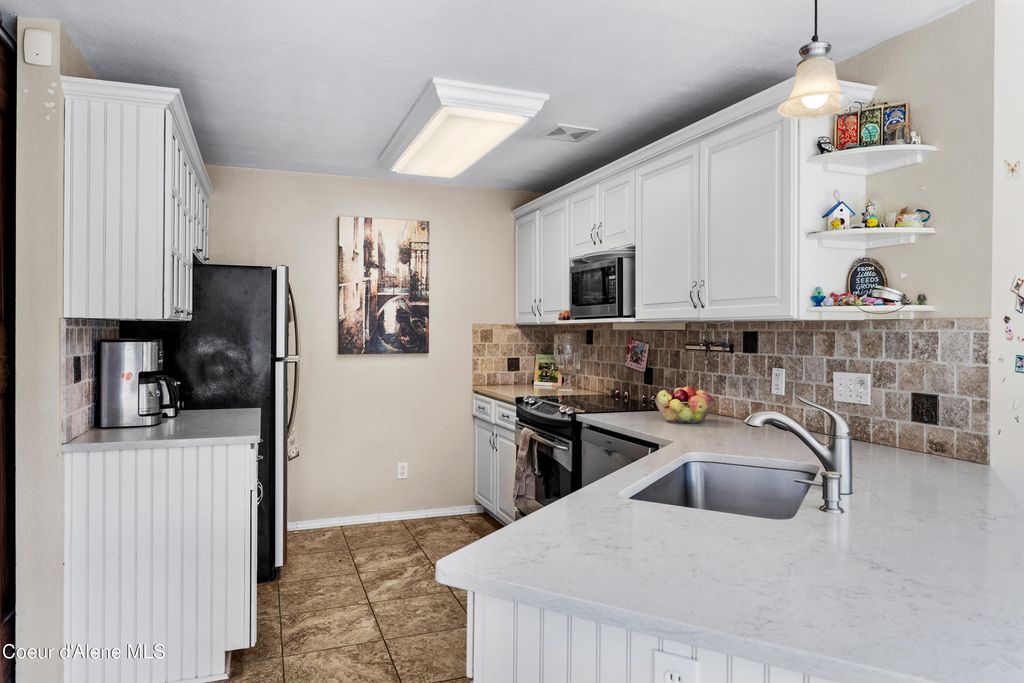 7535 N MT CARROL ST, Dalton Gardens, ID 83815 photo 10