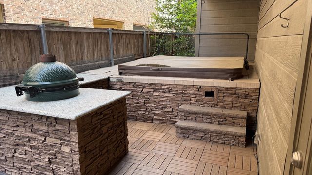 4516 Gilbert Avenue, Dallas, TX 75219