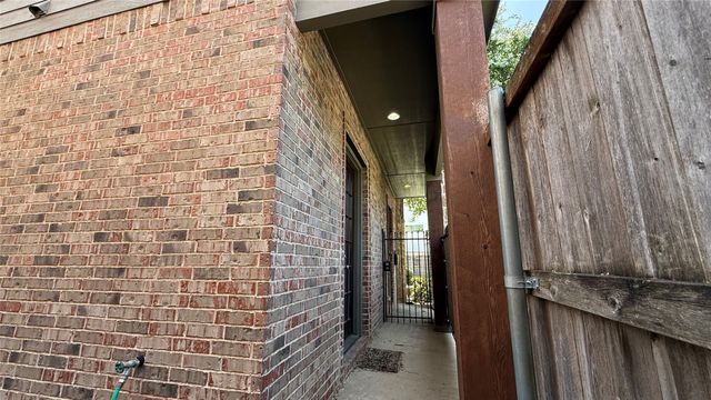 4516 Gilbert Avenue, Dallas, TX 75219