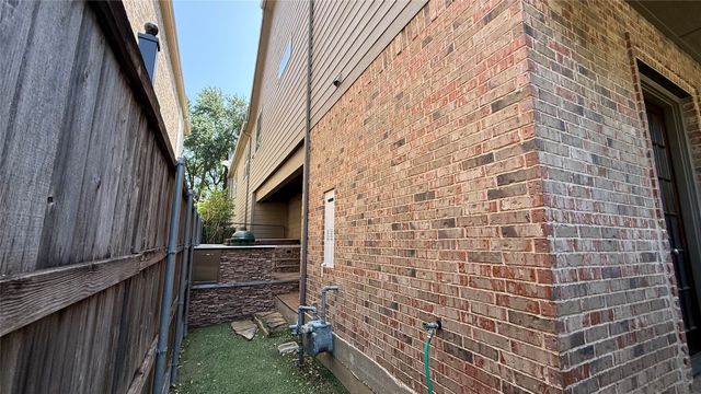 4516 Gilbert Avenue, Dallas, TX 75219