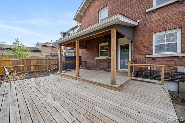 5099 Waterman Boulevard, St Louis, MO 63108