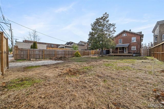 5099 Waterman Boulevard, St Louis, MO 63108