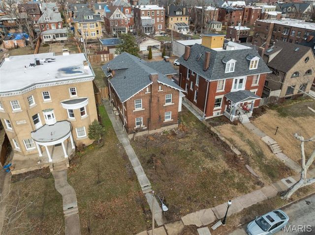 5099 Waterman Boulevard, St Louis, MO 63108