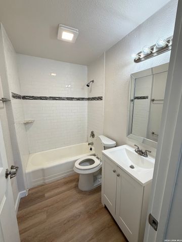 114 Westlake, San Antonio, TX 78227