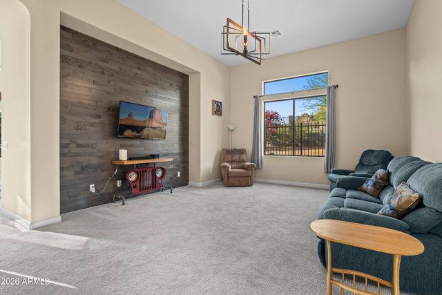 8856 E ROSEDALE Circle, Mesa, AZ 85207